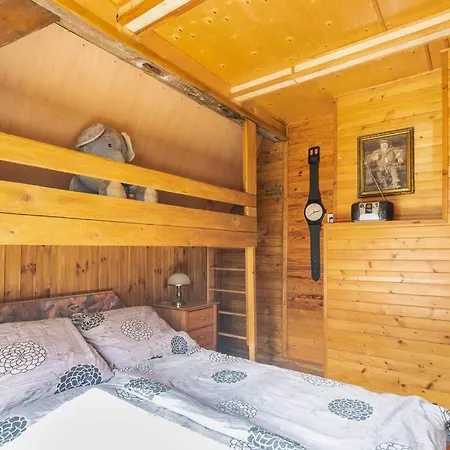 בית נופש Big House With Sauna, 25-metre From The